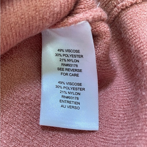 T Tahari Sweater - Picture 5 of 6